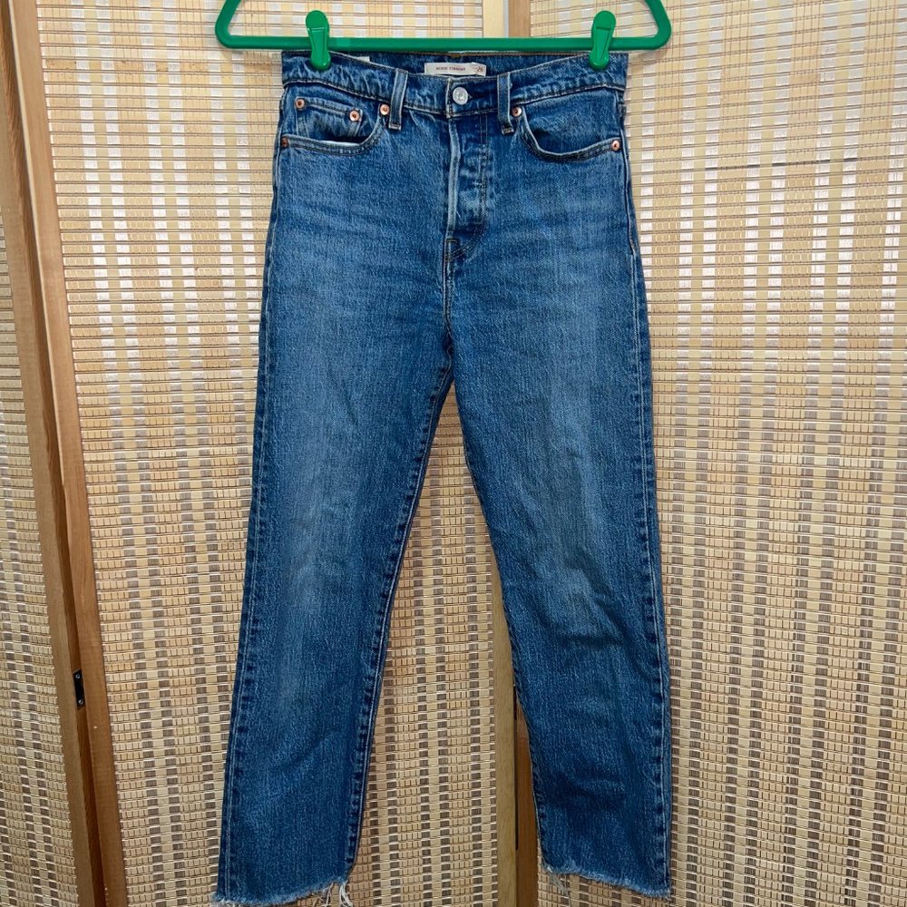 Levi's Wedgie Raw Hem High Waist Straight Leg Jeans in Love Triangle - Picture 2 of 5